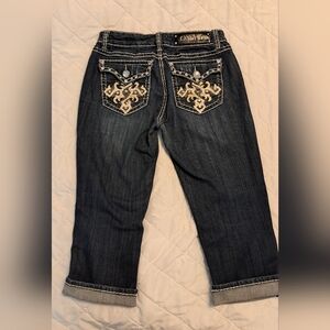 Juniors LA Idol Capris size 9